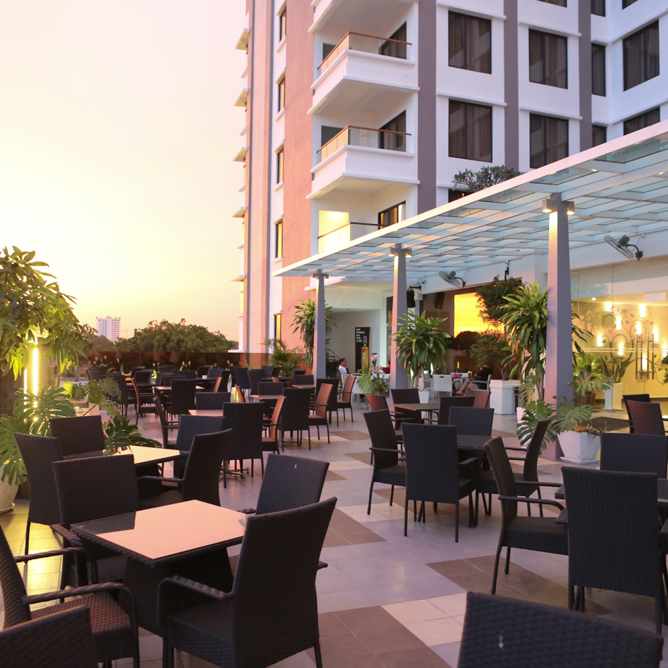 King's Green Lounge Bar